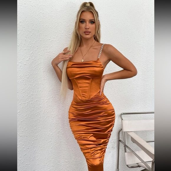 SHEIN Dresses & Skirts - SHEIN Ruched Bodycon Dress